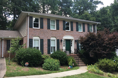Example of an arts and crafts exterior home design in Atlanta