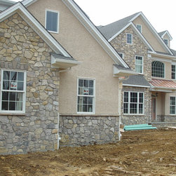 QuarryCut Stone - 50%Brown 50%Dark - Irregular 6 - Siding And Stone Veneer