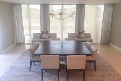 Example of a dining room design in Miami