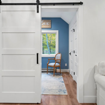 Petite Modern Farmhouse