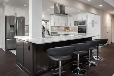 Example of a transitional kitchen design in Dallas