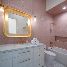 Lizzy’s Bathroom
