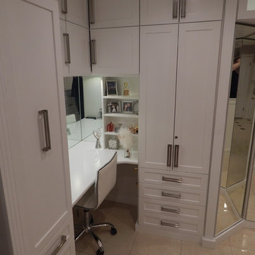 White Mirrored Walk In