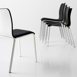 Noto Chair by Bross - Living Room Chairs