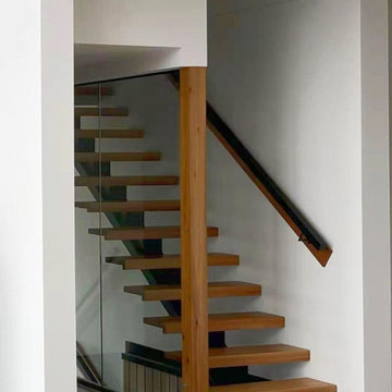 Melbourne Mono Staircase and Glass Balustrade