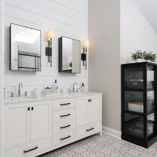 75+ Badezimmer mit freistehender Badewanne und gewölbter Decke Ideen