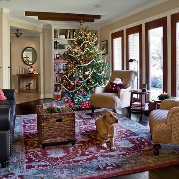 Cross living/dining rooms