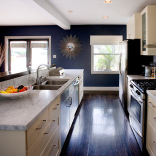 Dark Wood Kitchen Cabinets With Blue Walls Kitchen Ideas Photos