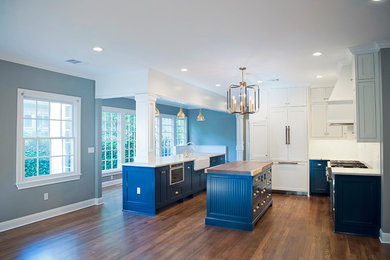 Elegant kitchen photo in Austin