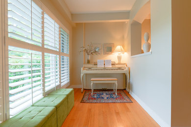 Entryway - entryway idea in Toronto