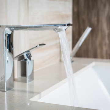 Modern Bathroom - Woodland Hills