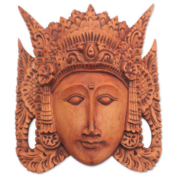 NOVICA Beauty Of Cili And Wood Mask