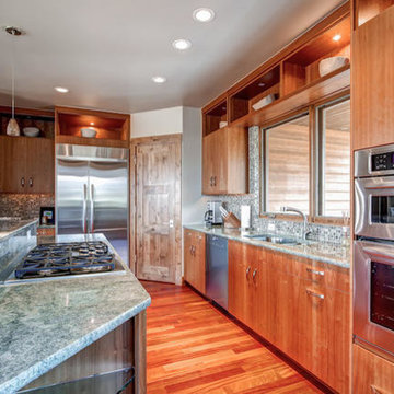 Bright Kitchen