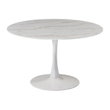 54#ROUND TABLE ANDCHAIRS C WASHABLE COVERS