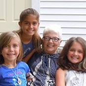Jacquie Lowe's photo
