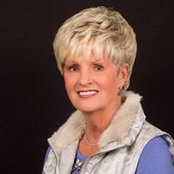 Sue Maxwell's photo