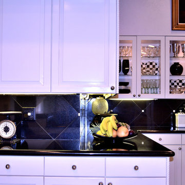 Black and White Kitchen