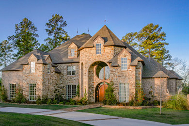 Exterior home photo in Dallas