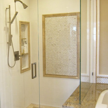 Contemporary Clean & Cozy Bathroom - Dana Point