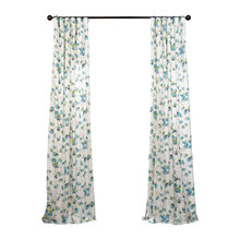 twin room curtains