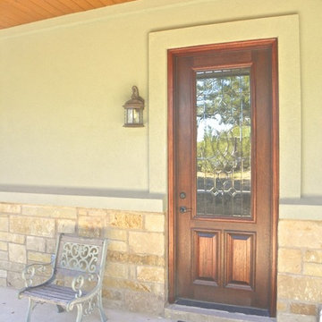 Lake View Courtyard Home