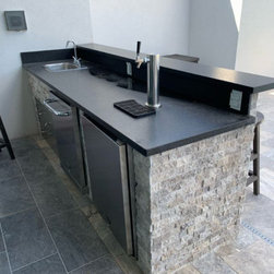 Outdoor Living - Outdoor Kitchen Appliances