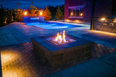 Minimalist patio photo in Toronto