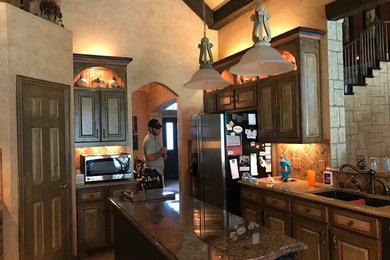 Kitchen photo in Dallas