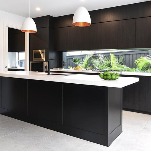 Placement of black and white in kitchen | Houzz AU