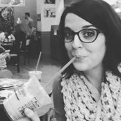Kristin Ogg's photo