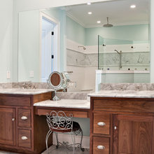 Vanity table