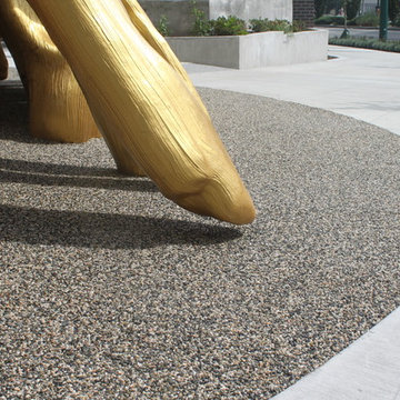 Golden Tree (by Douglas Coupland) - Aggregate Surround