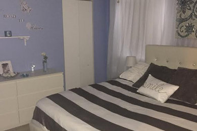Bedroom - contemporary bedroom idea in Philadelphia