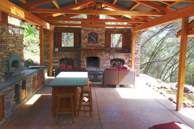 Arts and crafts home design photo in San Francisco