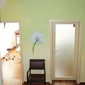 Wandmalerei Physiotherapie Praxis
