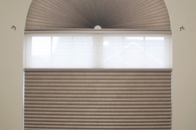 Hunter Douglas Duolite Duettes® & Arch
