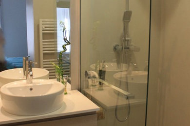 Modernes Badezimmer in Nizza