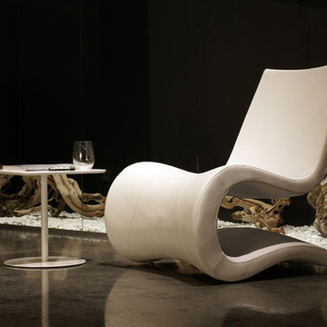 Flow Lounge Chair by B&T