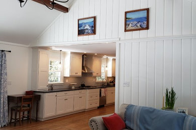Inspiration for a farmhouse family room remodel in Bridgeport
