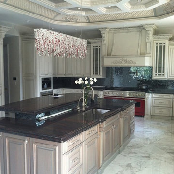 Traditional Kitchens & Baths