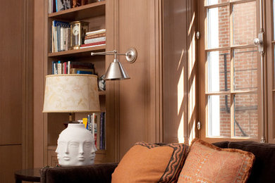 Trendy living room photo in Chicago