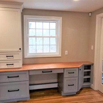 Eye Catching Two Tone Kitchen