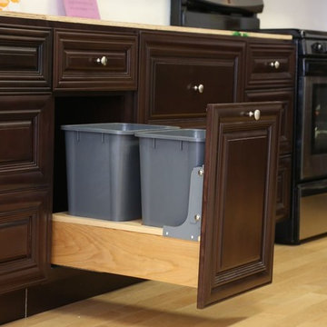 Cabinets To Go Kitchen Accessories: Trash Pull Out