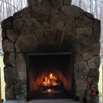 Pound Ridge Transitional Farmhouse