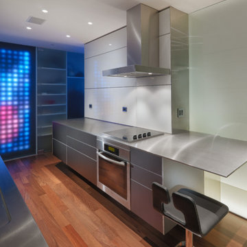 Russian Hill Apartment