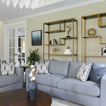 West Side Family Room & Dinette