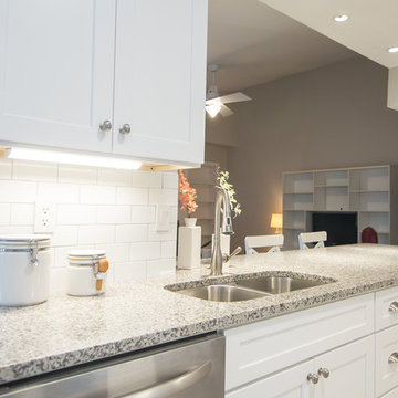 Kitchen | Contemporary Shaker Cabinets | Enlarged Countertops