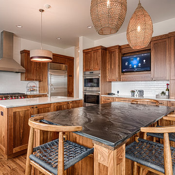 Kitchen HDTV, Music and Automated Lighting