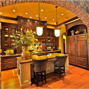 Inspiration for a mediterranean home design remodel in Miami