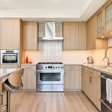 Playa Vista Drive Kitchen and Baths / Playa Vista, CA